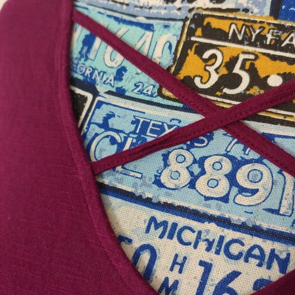 Old Navy Cross Necked Magenta Tunic with Slits - Picture 6 of 9